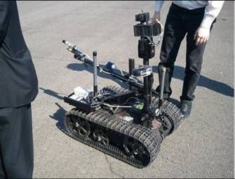 „Packbots“ dienen in der militärischen Einsatzkräften unter anderem dazu, Gebäude, Bunker, Höhlen, Tunnel, Kanalisation oder Ruinen auszuspähen Foto eines "Packbots"